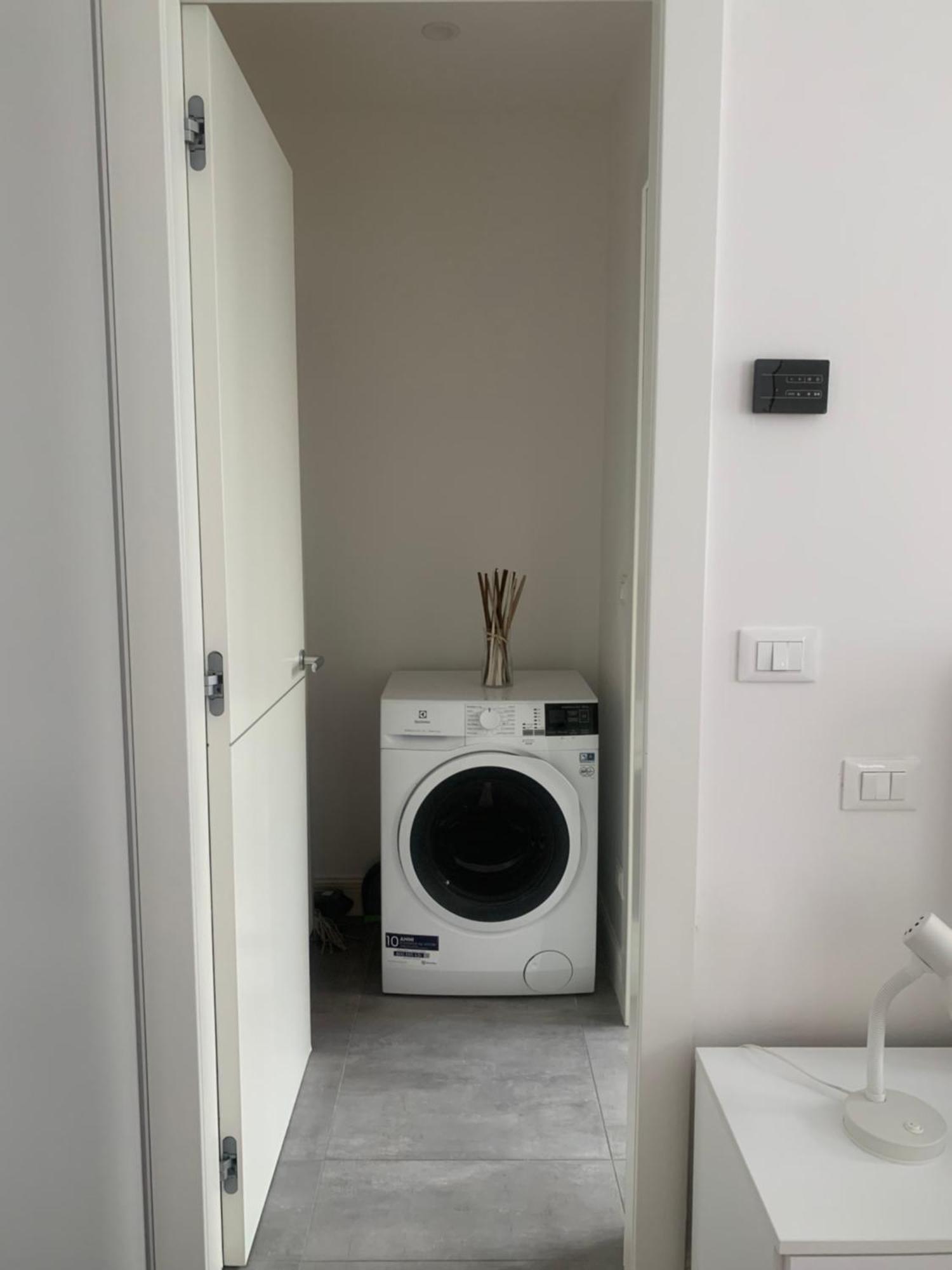 Casa Meli, Ampio Bilocale Nuovo Apartment Bologna Luaran gambar